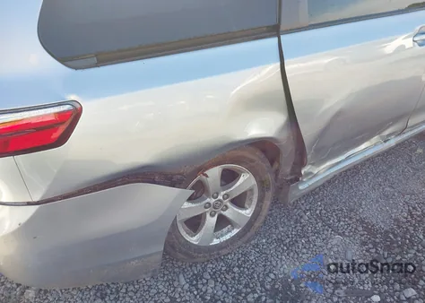 2019 Toyota Sienna Le from USA, damaged, VIN 5TDKZ3DC6KS979141